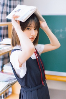 明星专题：李佳